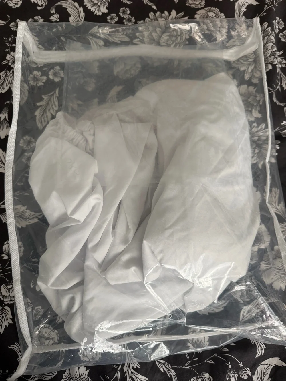 White Twin/ Twin XL Fitted Sheet